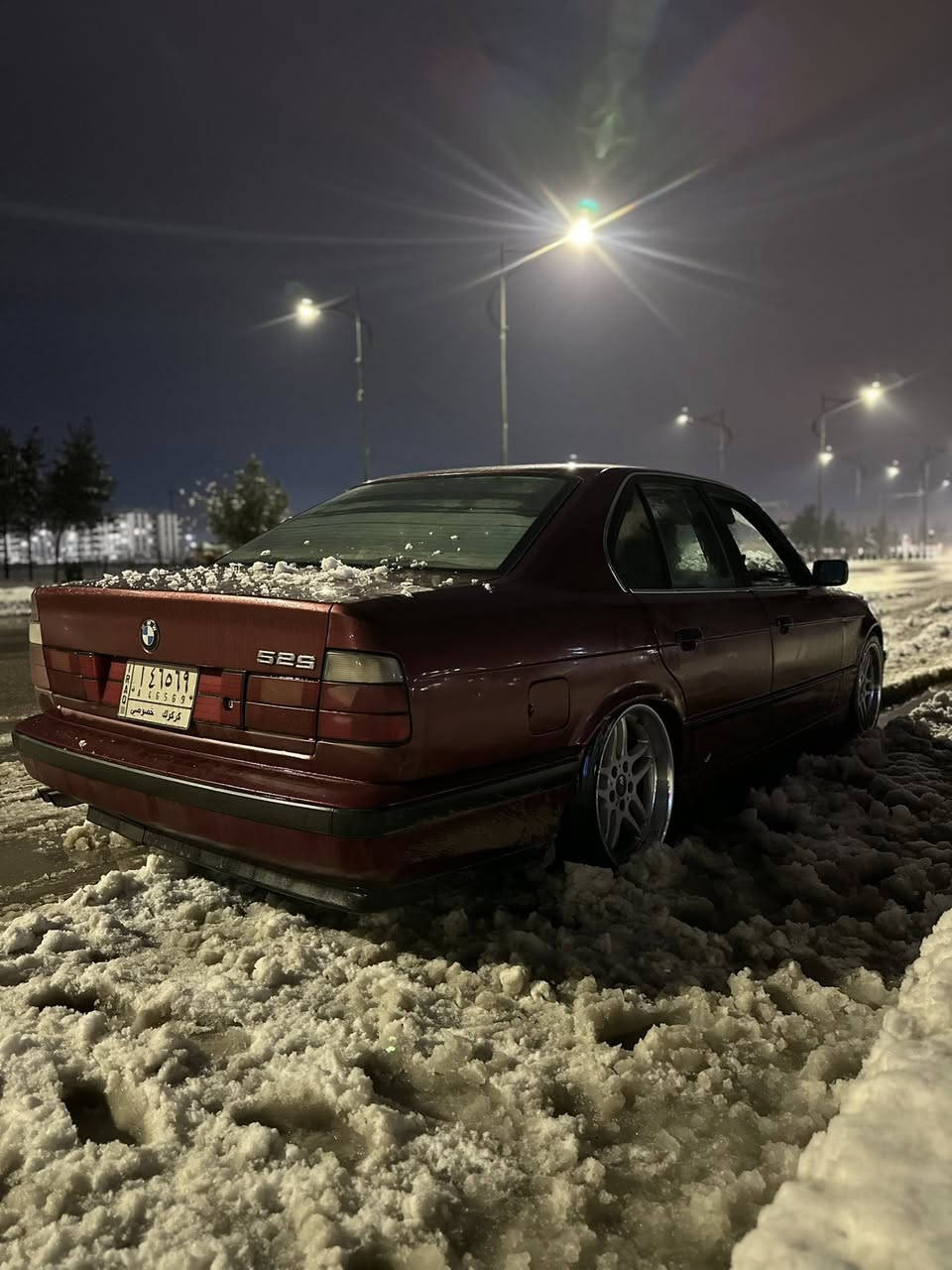 السلام عليكم
BMW 525 
موديل 1993 للبيع 
المواصفات 
سلايت
جام كهرباء 
داخل ابيض 
بجم عريض 
تبريد وتدفئه
برده خلفيه 
دعاميات M
ويلات M5
صدر خلفي وامامي جديد
كير جديد
مكينه جديده
ضفيره كامله جديده
رقم كركوك سنويه لحد 28
شرط التحويل 
       نواقصها
بس سلايت السيم مقطوع 
وضررها جاملغ طرف السايق
سعرها 68 وبيها مجال للطيبين 
اخوان كل التفاصيل كاتبها الشراي خلي يتصل ويدلل مكاني كركوك
***********
