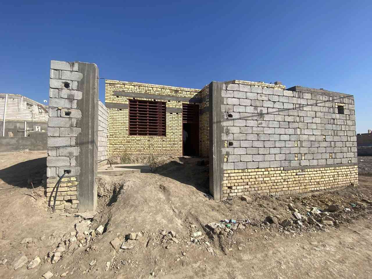 هيكل زراعي حي الحسين خلف الصيطره طريق سوق ناصريه المساحه 200م بناء طابوق اعكاده للأستفسار ***********
