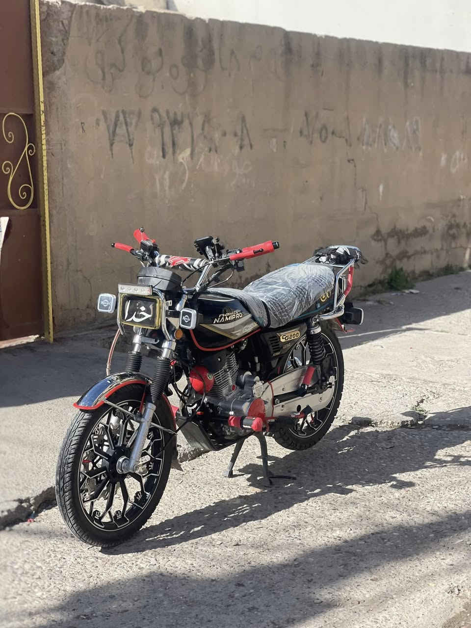 سلام وعليكم نامي برو كهربايت دشبول بلوتوث كلشي شغال
سعر 850 الشراي يتخل خاص وتساب ***********
