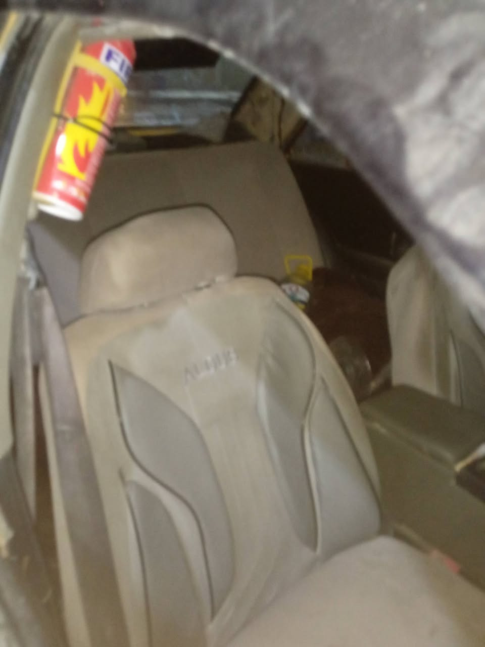 سلام عليكم بيع سياره بيجو ٤٠٥كير مكينه نضيفات تخم تاير باتري  حداديه جديده موديل ٢٠١٢ غرفة نضيفه  يرادله تعمير للخارج تعبانه  الي تفيده يراسل او الاتصال ***********ديوانيه رقم انكليزي
