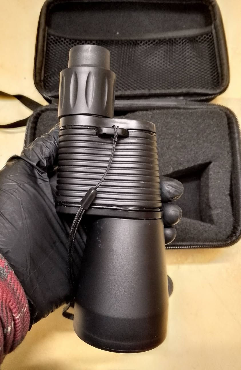 ناظور تك عين كلش نظيف
وياه حقيبه وقبغات 
قوي وكلش صافي شرط الفحص 
40 الف مع التوصيل 
واتساب ***********
