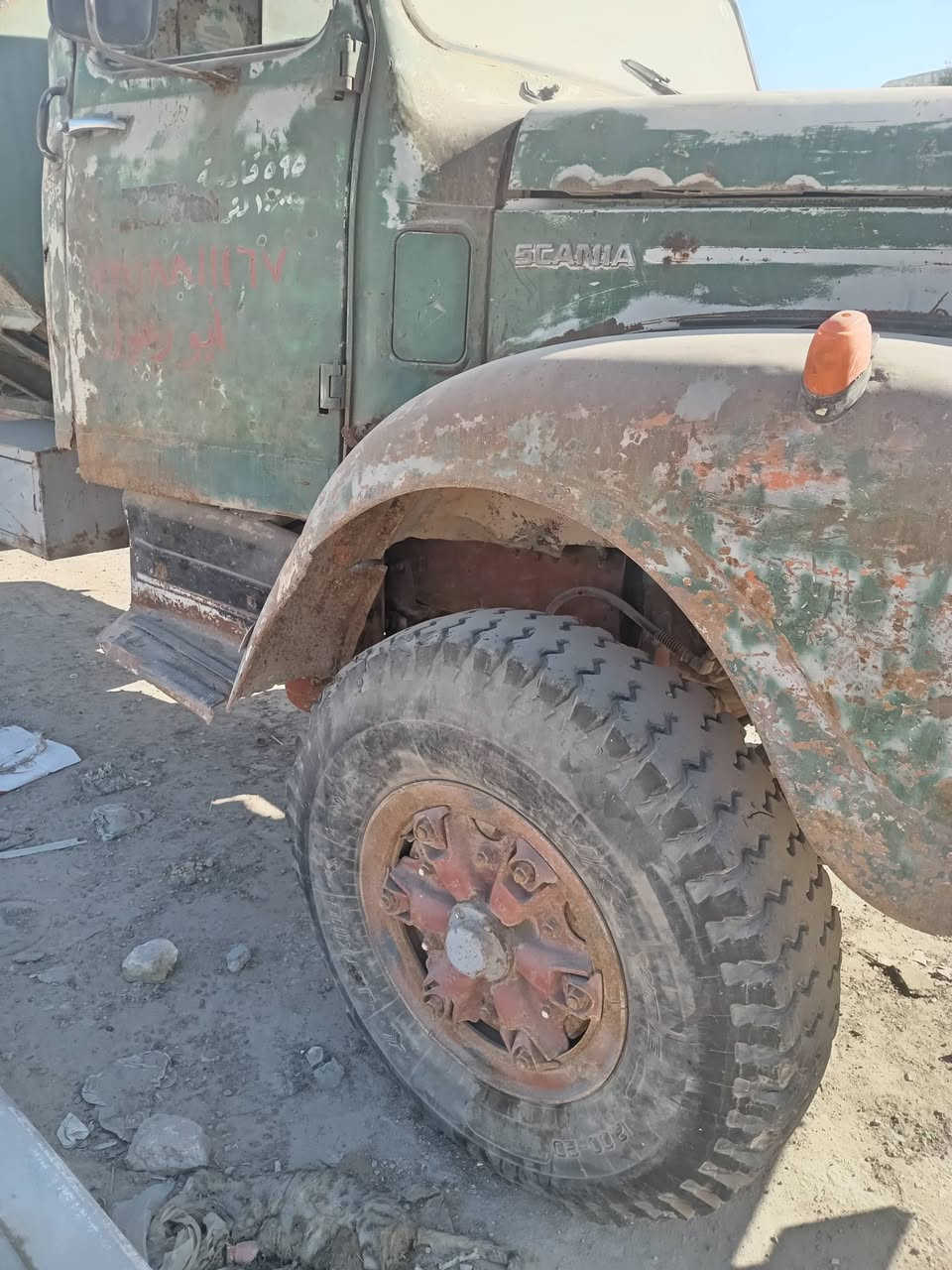 سكانيا 111 للبيع رقم قادسيه انكليزي مميز للاستفسار على الرقم ***********
