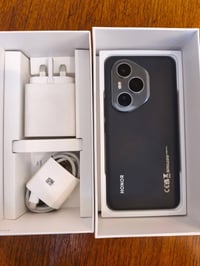 هونر 400برو ذاكره 512  يدعم شحن سريع  100وط كامل ملحقاته نضيف جدا  مكا...