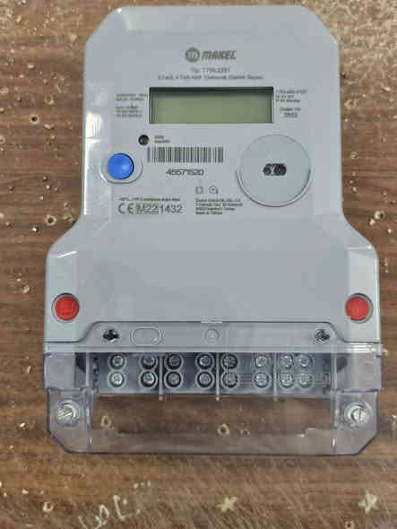 سلام عليكم اخوان دايمن يتصلون بيه من الكروب يشتكون حيدر ليش شغلك غالي يا عزيزي اني ما اشتغل شغل كلاوات شغلي غالي اتعب علي مو جايني عندك بيت قديم وتريد مني تسيس حديث عله قديم وايرات مكطعه كيبل مظروب اكضي نهار كله بس ارتب كهربائيات واير مظروب ادور عله علي لحد مطلعه هاذا مو تعب تخلص نهارك لا خط ولا خطين مو تكول بيت جاي تبني بي جديد وتسيس جديد الكهربائي اكيد ميتخر بلعكس يتفنن بشغله انطيك شغل وتسيس اتكلي رحم الله والديك فا يا عزيزي لا عبالك شغل كهرباء بس تسيس حار بارد اني شغلي وختصاصي كهرباء بوردات تسيس بيوت انطيك شغل اداء اصفنك عله شغل مو شغل كلاوات حتا دوائر دوله اشتغل هاذا رقمي الي حاب يتواصل معي اني حاظر *********** حيدر الكهربائي
