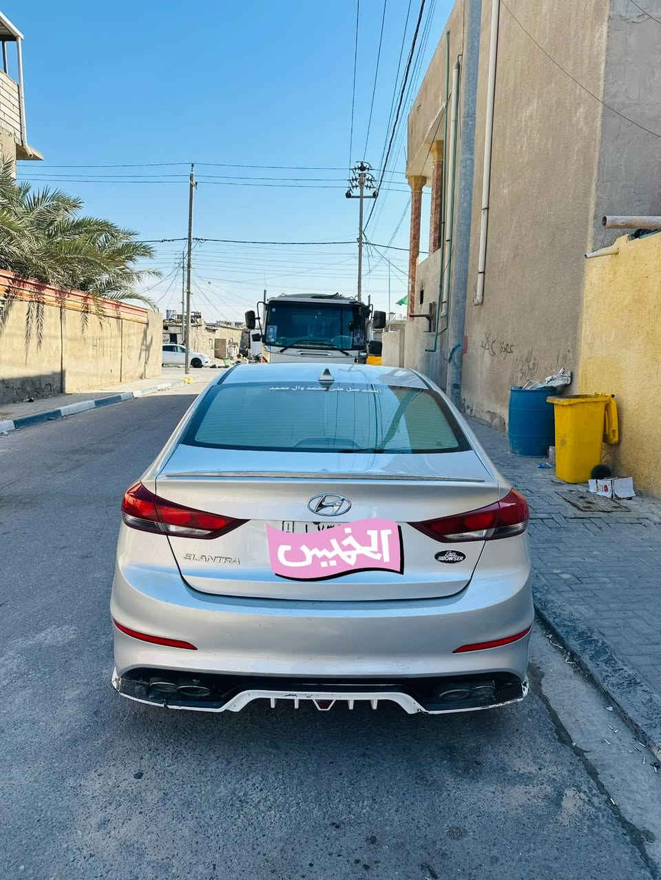 السلام عليكم انتره 2017امريكي السياره ذي قار فول واحد على واحد  ضربه جاملغ وبنيد بدون دواخل تحويل ثاني يوم *********** السعر 130
