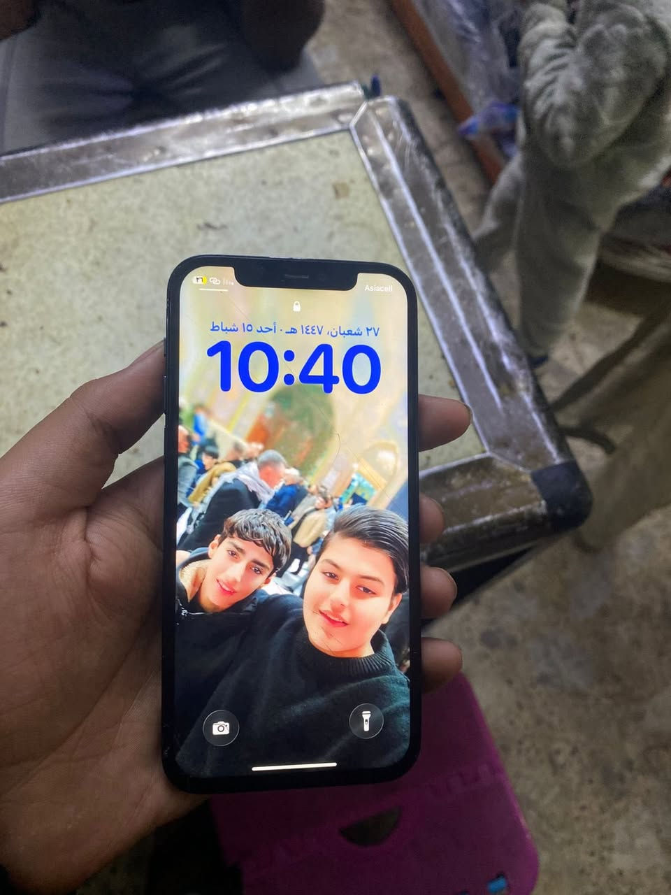 ايفون12برو ذاكره 128الشاشه مبدله بيه وفطور شغاله كلشي مابيها ومبدل بطاريه سعر 200وبي مجال للاستفساراتصل على الرقم ***********
