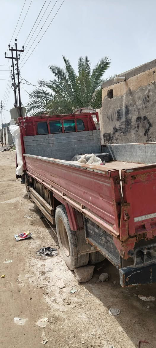 للبيع السعر 35 ورقة بيع مستعجل عنواني البصرة 
رقمي واتساب ***********
