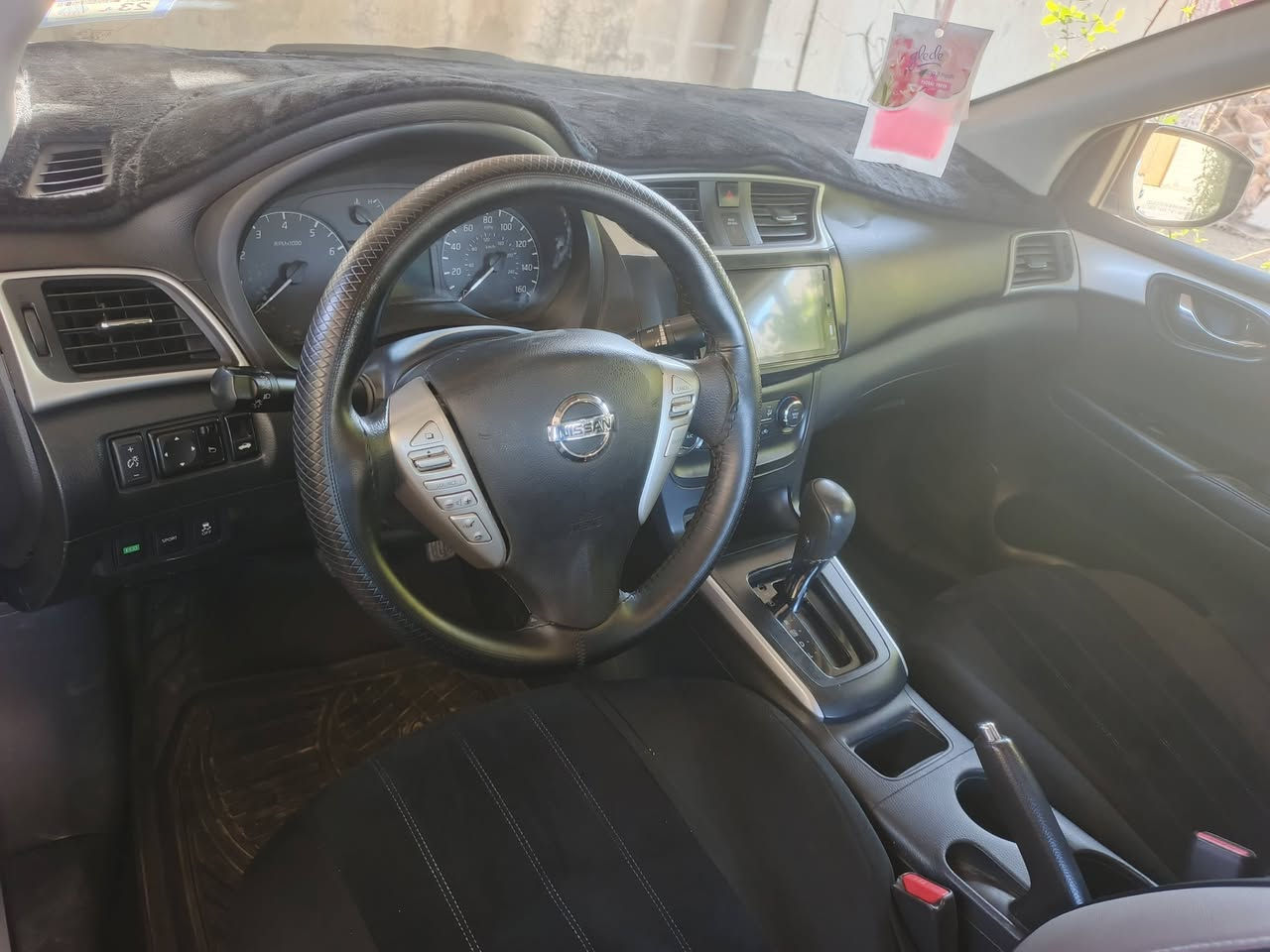 سنترا  2016 ئەمریکی تەنها بۆلندو چەمەلغی بۆیاغە کەمەك ناوی گرتووە رەقەم و سەنەوی و 4تایەی نوێ 96 کم ڕۆشتووە زۆر پاک و خاوێنە نرخی (96 $)کەمەك مەجال (موبایل ***********).....
 سنترا 2016 امریکی فقط بولند و جملغ صبغ  شویة بیها دواخل  رقم وسنویة و تایرات جدید 96کم ماشي سیارة جدید  سعر (96 $)ومجال بسیط( تلفون ***********)
