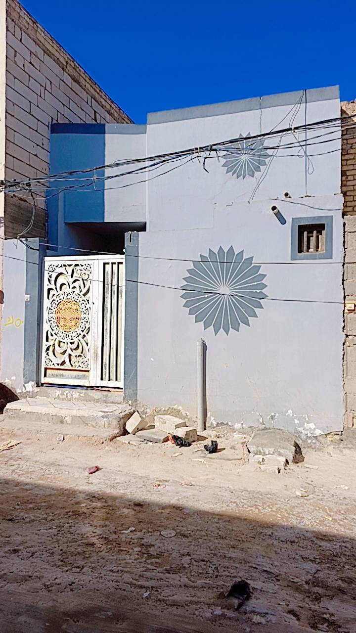 بيت للجار علوه الفحل غرفه وصاله ومطبخ وحمام سعر الجار 200الف بيت جاهز للسكن العروسان الشارع الرئيسي مقابل مدرسه عبدالله بن الحسين الاستفسار وتساب ***********
