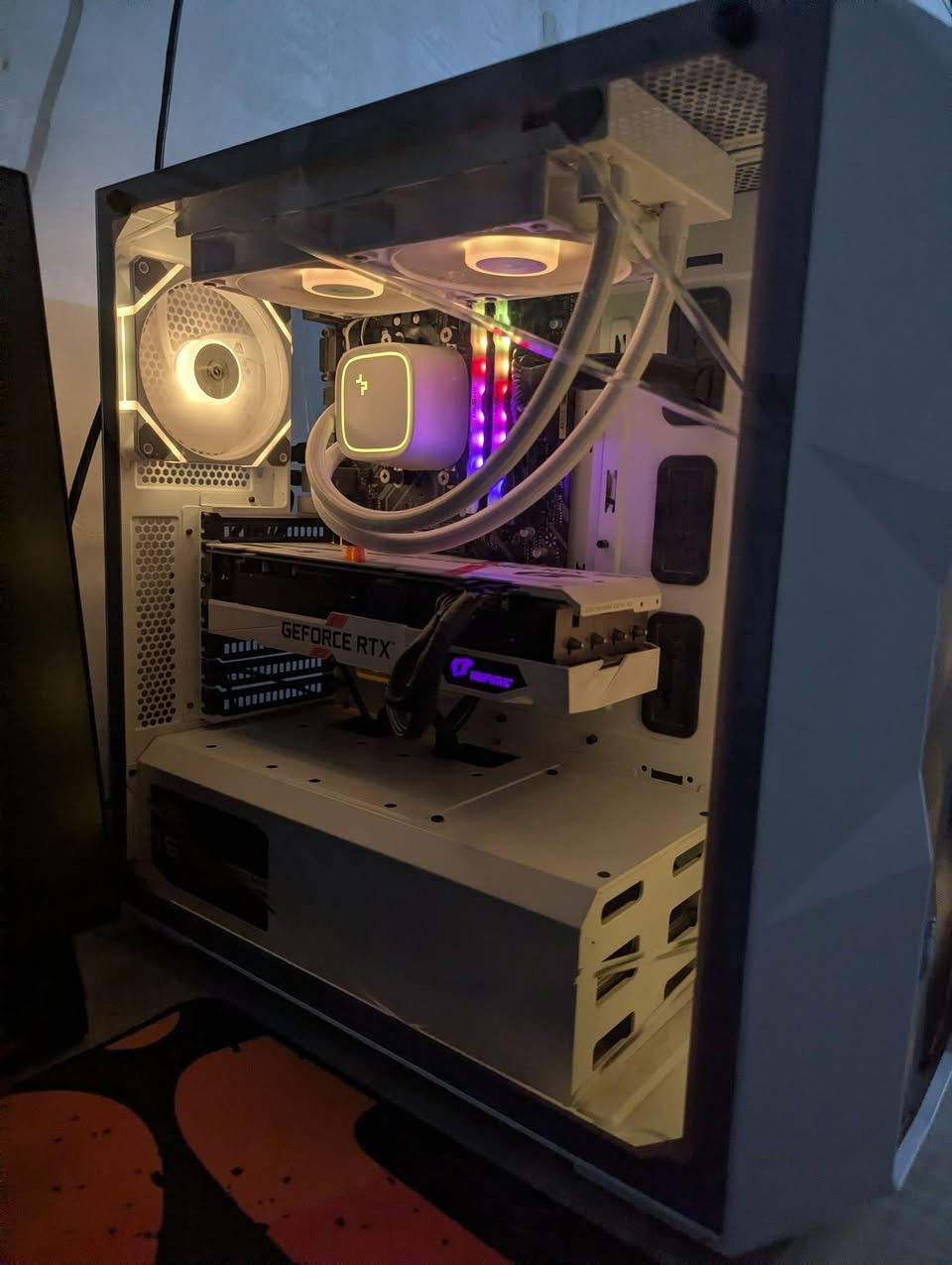 السلام عليكم 
تجميعة للبيع 
GPU: Colorful iGame RTX 3070 Ti Ultra White OC

CPU: RYZEN 5 5600X

COOL: DEEPCOOL LE520 ARGB  

M.B: GIGABYTE B450 DS3H

RAM: 16GB (2*8) 3200Hz

M.2 NVME: 256GB

SSD: KINGSPEC 128GB

HDD: 1TB WD

PUS: EVGA 750W BRONZE FULLY MODULAR

CASE: COOLER MASTER TD500 MESH WHITE

تجميعة نظيف و استخدام قليل كل كراتين قطع موجودة 
سعر مليون و 100 
مكاني بغداد


**إذا كنت صاحب هذا الإعلان وتريد حذفه لأي سبب، رجاءا أرسل رسالة إلى الدعم الفني**