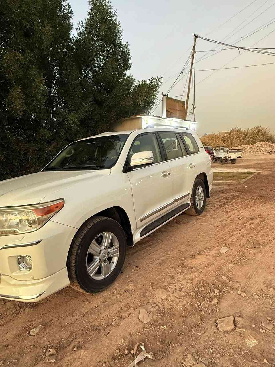لاندكروزر 2012 مكفوله كفاله فقط بارد شبرين ماشيه 154 الف حقيقي مال جناي رقم مميز ( 25500 👍) مكاني بغداد السياره ابو دشير  جاهزه من كلشي فول مواصفات السعر 345 $ بيهه مجال حك الجيه الشراي يتصل مامتواجد على الفيس بوك ***********
