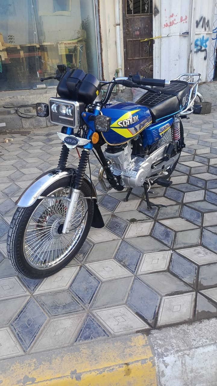 ياالله
الاستفسار/*********** 
***********
السعررر ::: 850 بيه مجاال 
التااايكرر ال 25  الأصلي سولنكک باب 1
4 كيررر   دشبووول لمس يعرض فديو بلوتوث 
 
لوون مميز دولار 🟦 ازرق جوويتي كفالة دراجه جيسس 
استعمال قليل وكاااالة نظافة 99%
مكان المعرض///الصويرة ع السبيس قرب تقاطع حي الزهور
