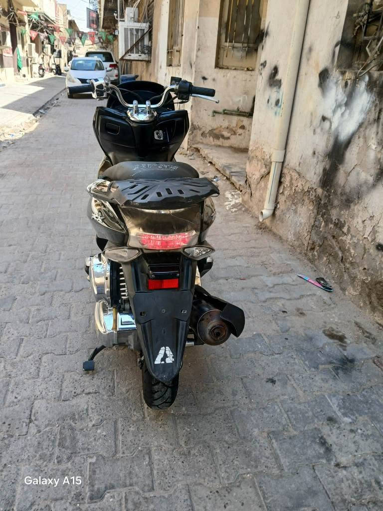 سلام عليكم....
دراجة (PSX)...(جيل الاول)  
🛵للبيع  ماشيه ٢٧ حقيقي ممتعوبه
دراجة شلعه معدل كهربائيات كلهه شغاله 
دراجة جديده  بلادية
أي نقص مابيهة دراجه مكفوله كفاله عامه بشرط علفحص اذا برغي مفتوح ترجع دراجة مال جناي 
جيب فيتر وتعال افحص مستعجل على بيعتهه السعر مليون و٣٥٠ 
العنوان بغداد  الكرخ  الاستفسار الاتصال على الرقم 📞 *********** بغداد, العراق
