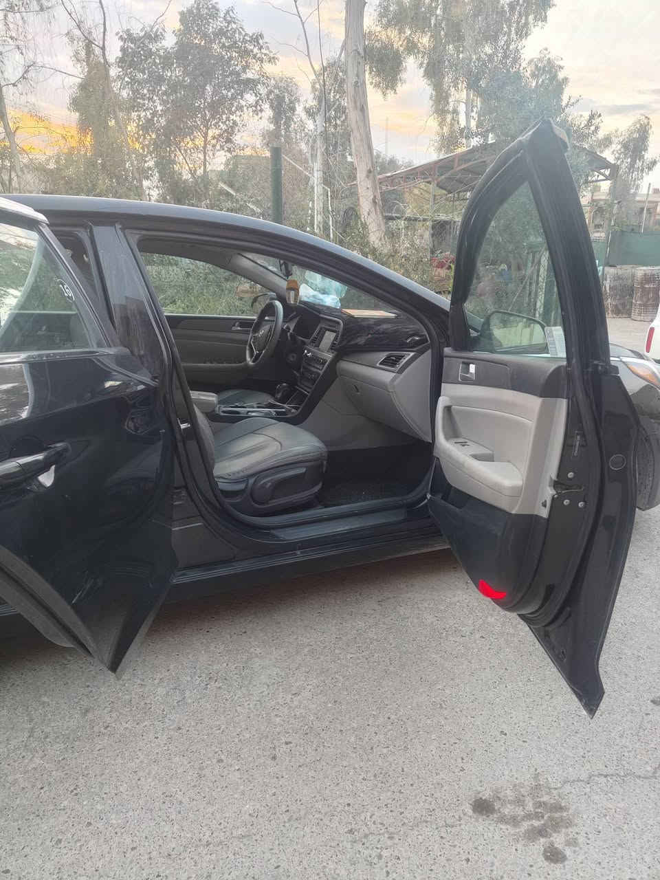 سوناتا موديل ٢٠١٦ ماشية 108mi
محرك ١٦ تيربو سيارة مال بيت انطيك شرط تنسة الدونز بانزين كلو عادي اديرلها تحكم ستيرن 3انضمة قيادة 
سيارة جديدة وجاهزة ماتصرف عليها ربع كابون بانزين طخم  جديد تايرات طخم جديد باتري جديد تبريد شرط ثلج 🥶 شرط ماتصرف ربع عليها محرك كير بشرط عل فحص
رقم وهزة جديد سنوية باسمي شرط تحويل  رقم سليمانية
الضرر موجود بالسونار موضح بالصور بوند فقط
السعر 108 وبيها مجال قليل
العنوان موصل حي الوحدة
***********
***********
