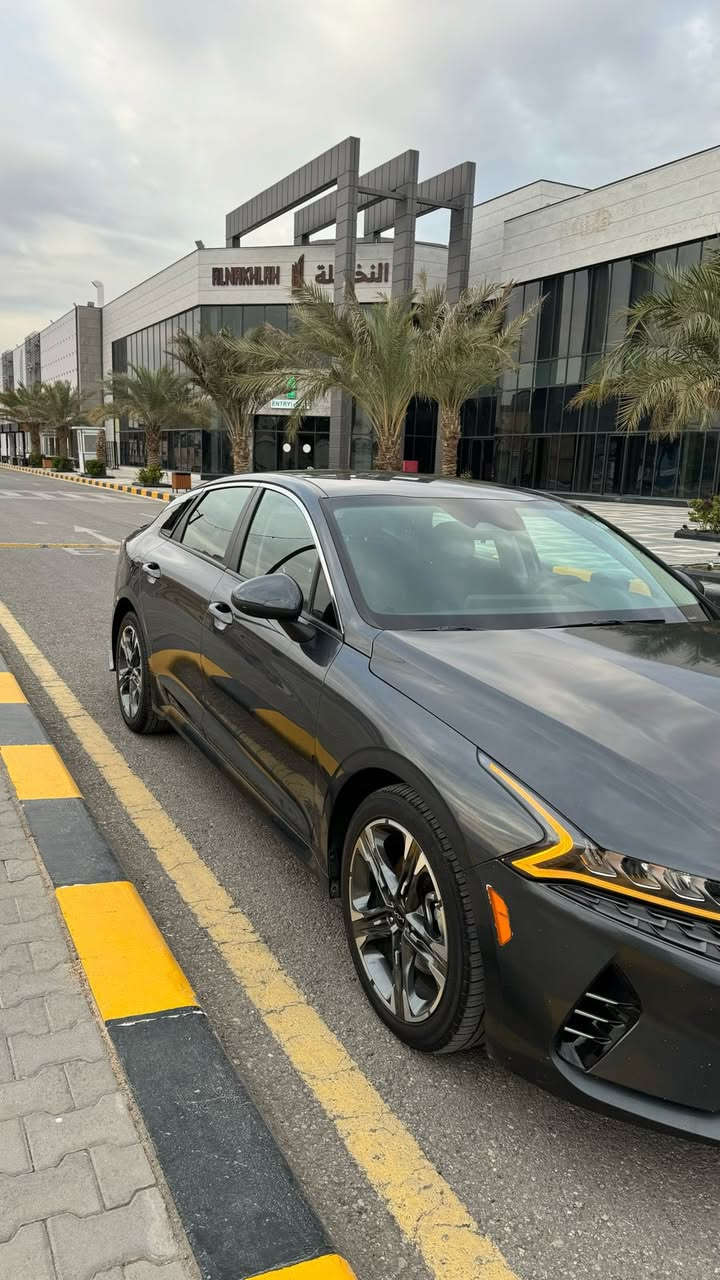 السلام عليكم للبيع
KIA (K5-LX5 2021) وارد أمريكي 

رقم بغداد 

مواصفات 

بصمة أبواب + تشغيل 

تشغيل عن بعد 

شاشة ابل كار بلي + كامرة خلفية 

أربع وضعيات قيادة 

قيادة ذاتية 

تحديد مسار 

مانع تصادم 

سايد بريك بصمة

تبريد شاشة 

AUTO HOLD

رادار جانبي 

محرك 1.6TURBO🚀

ماشية 100 الف 

السياره حادثها  البنيد فقط 

وصور الحادث مرفقة بالمنشور  

السيارة جديدة جداً  احلى من الصور جاهزة من كل شيء 

السعر170 وبيها مجال 

العنوان نجف  

للأستفسار الأتصال على الرقم ***********
