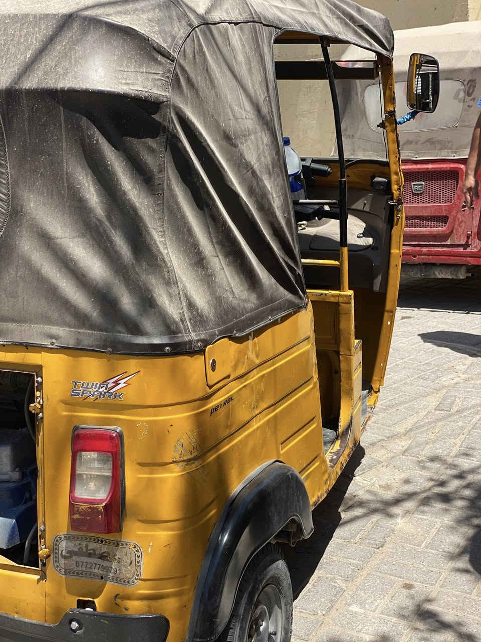 للبيع تكتك 🛺
موديل 19 العنوان بغداد العبيدي 
سعر 5و600 وبيها مجال 
رقم ::‭0771 510 9582‬
