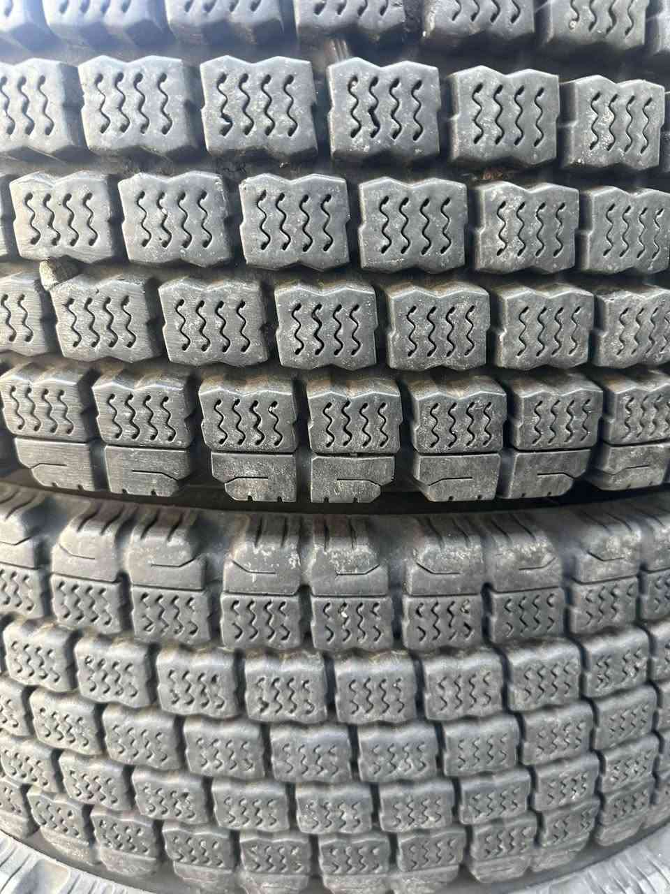 المكان مجمع المشن كرادة ساحة عقبة بن نافع *********** محلات سالم مجهول
١٠٠.           ٢٢٥/٨٠/١٧.٥
٢٢٥/٩٠//١٧.٥
٢٠٥/٨٠/١٧.٥
٢١٥/٧٠.١٧.٥
٦٥٠/١٦
٧٠٠/١٦
٧٥٠/١٦
٢٢٥/٨٥/١٦
كنتر هينو كوستر داينة كل الحمل موجود
