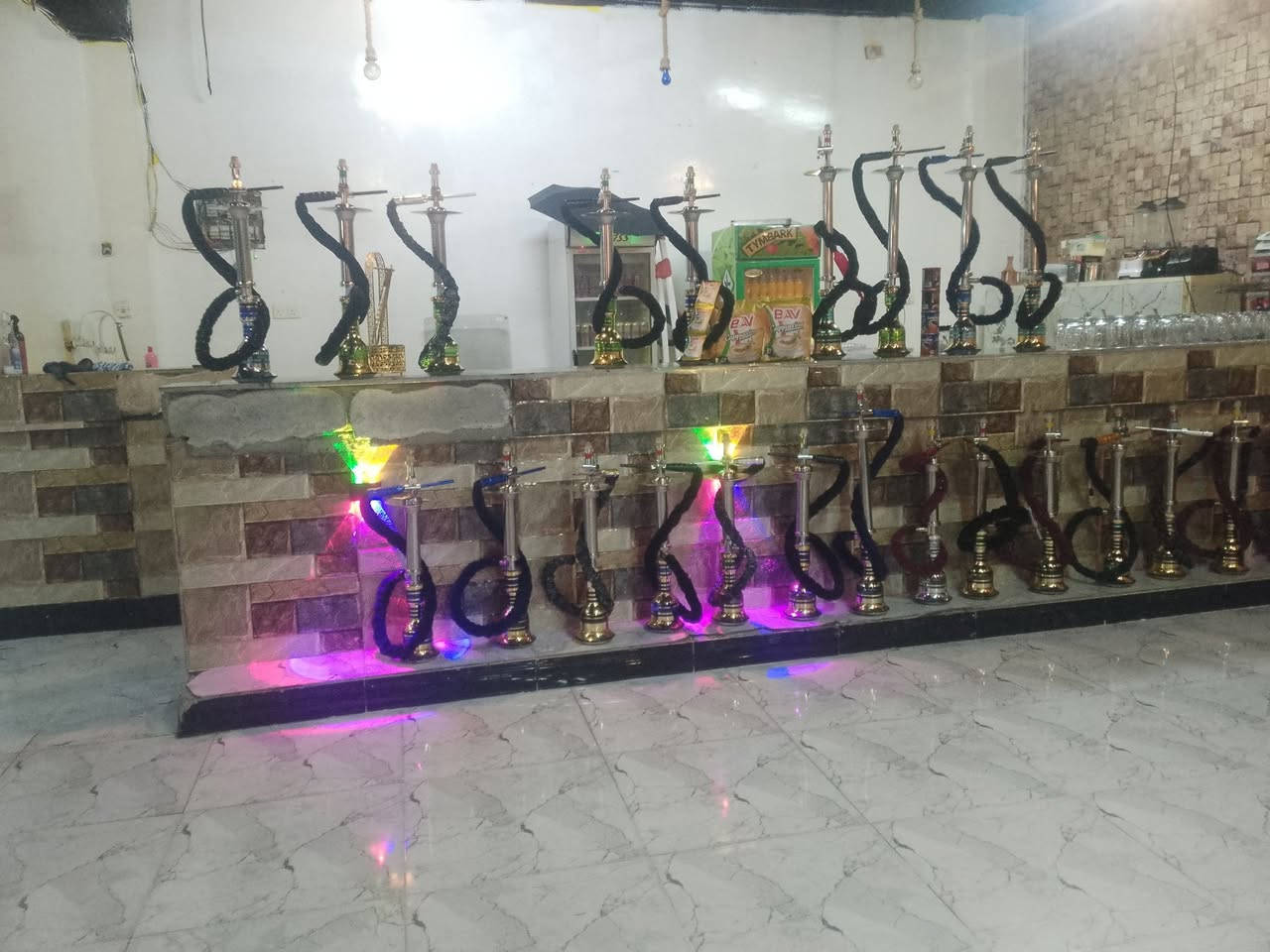 كوفي شرقيه مدخل الاوله
متوفر 
مشروبات بارده / مشروبات حاره سعر500
نراكيل 
علك  3000
ليمون3000
انكليزي3000
انكليزي4000VIB
تفاحتين3000
دومينه
ورق 
طاولي


**إذا كنت صاحب هذا الإعلان وتريد حذفه لأي سبب، رجاءا أرسل رسالة إلى الدعم الفني**