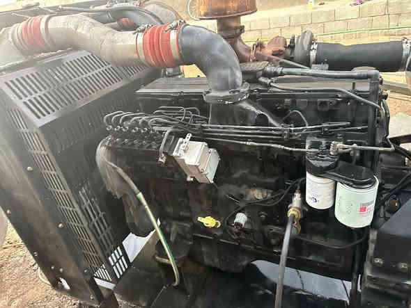 سلام عليكم عندي مولد مكينه كمنز ٢٤ ولف توليد٢٥٠ كيفي  نحاس اصلي ستفسار نتصل عله رقم ***********
