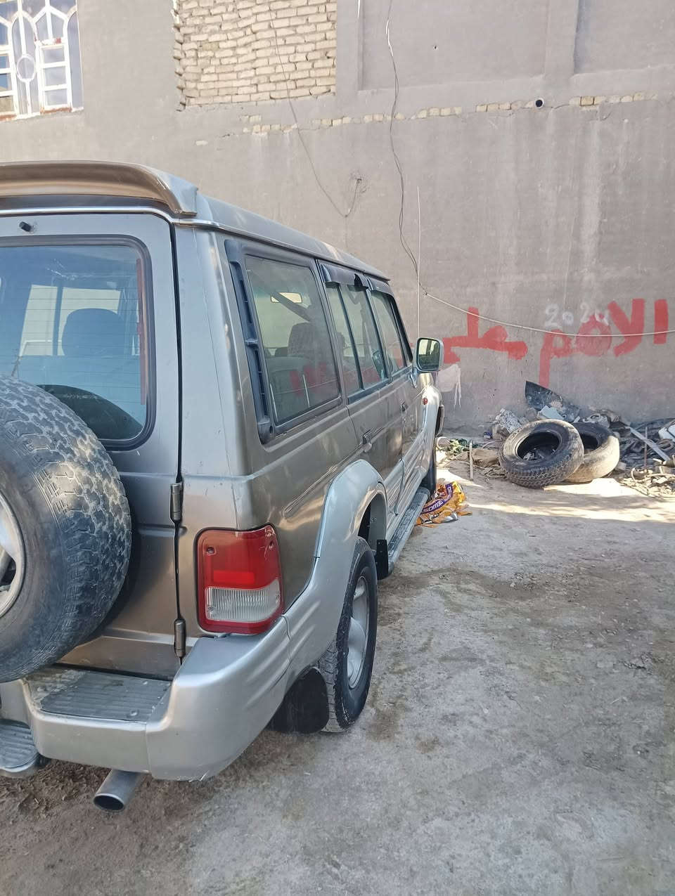 كالوبر للبيع تخم تايرات كشر على وضع الشركة خياس مابيه الصدر الامامي نص ونص كير عادي مكينه وكير كفالة السعر مال بياع 55وبيه حك الجيه فقط *********** بابل
