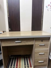 ميز مكتبي • عرض متر