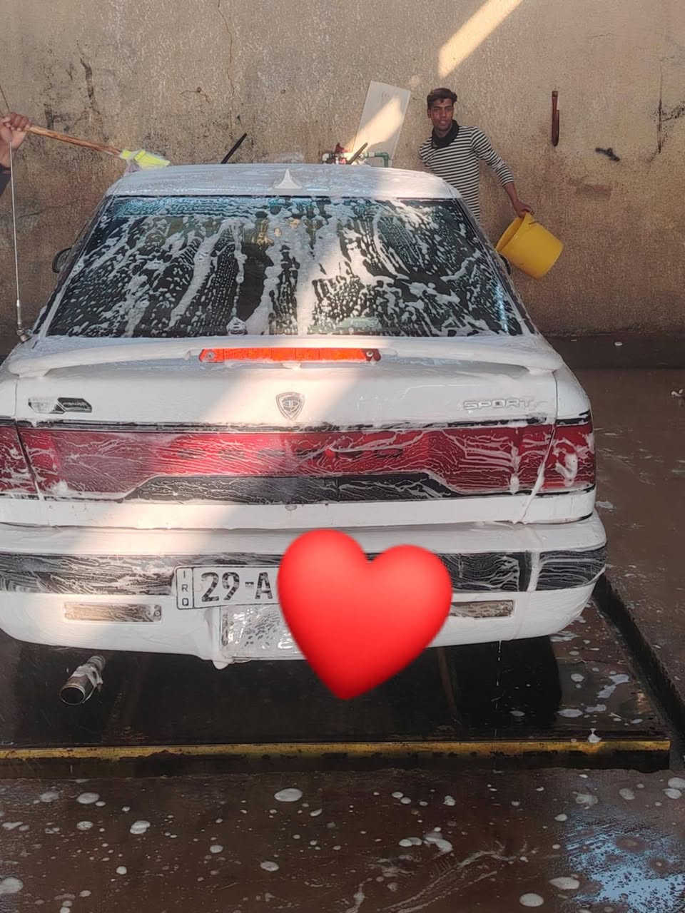 السلام دايو اسبرو مديل 1996 سنويه جديده رقم دولي واسط مدوار ثاني يوم سياره حلوه بيه  شاشه مدوشمه مكينه 1600 كير عادي  مكفوله  من الضربه السعر 28 بيه مجال استفسيار ***********  مكاني الدوانيه قضاء  السنيه
