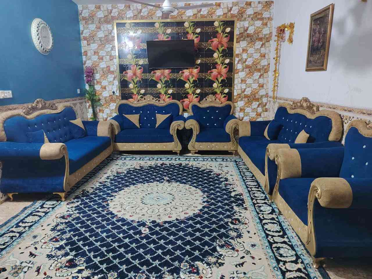 السلام عليكم اثاث  مستخدم لل ب ي ع المكان  الطارميه حي الفارس شارع السكلات خلف معارض حجي وليد  السيارات قرب جامع الصديق  للاستفسار خاص او ع رقم الهاتف***********    ؟***********
