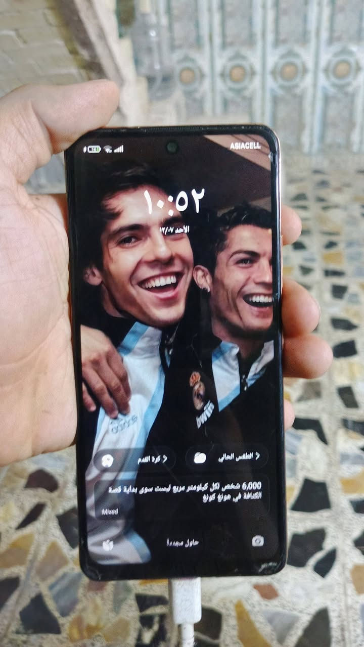 تلفون نوت 10 برو سعر الجهاز ب 45
البطاريه 5000 
مذاكره 128
والعنوان بغداد 
رقم الهاتف ***********
