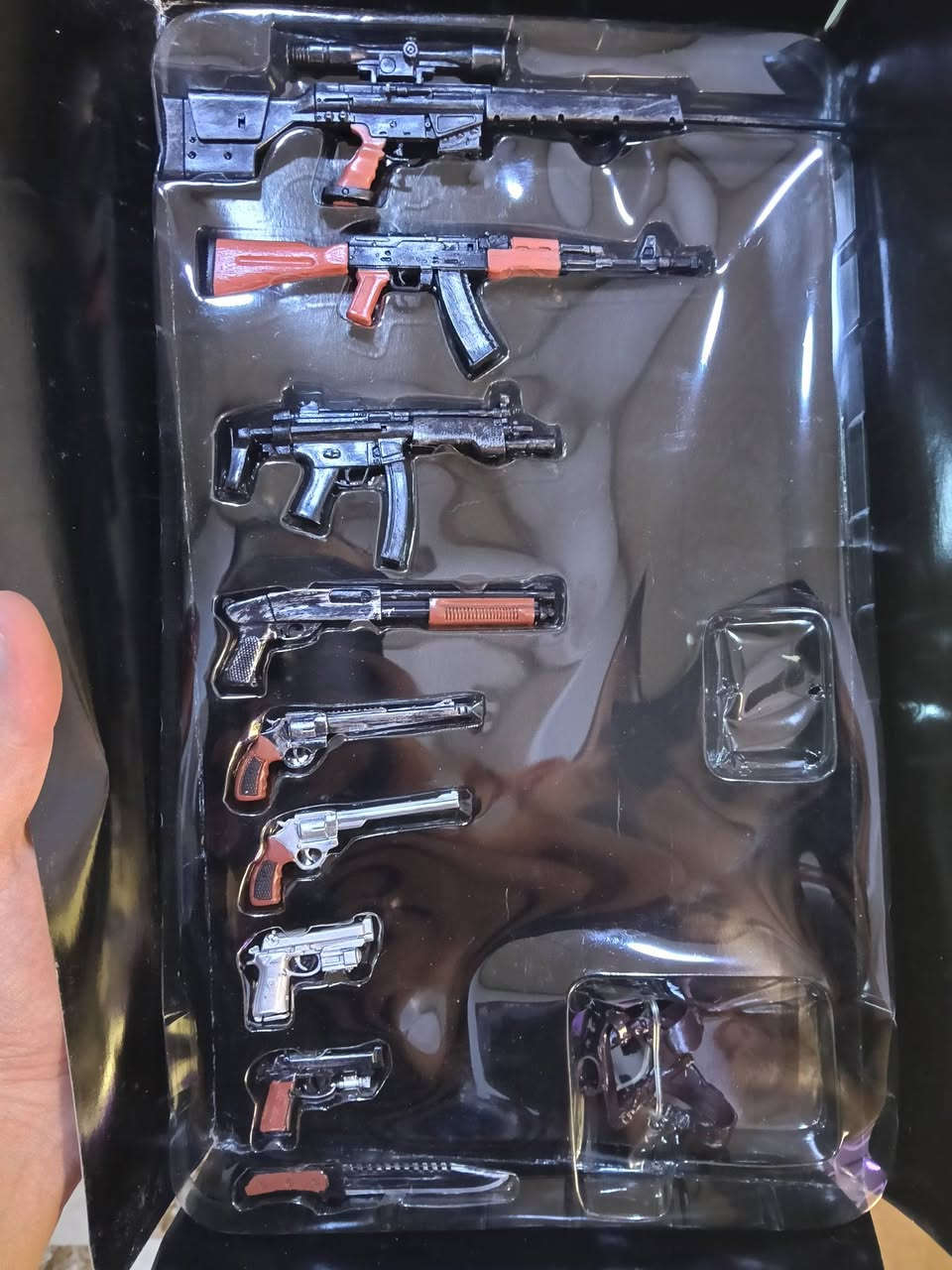 مجسم شيفا 30 سم 25 الف 
جوكر شركة فاوند جوي 35 الف


**إذا كنت صاحب هذا الإعلان وتريد حذفه لأي سبب، رجاءا أرسل رسالة إلى الدعم الفني**