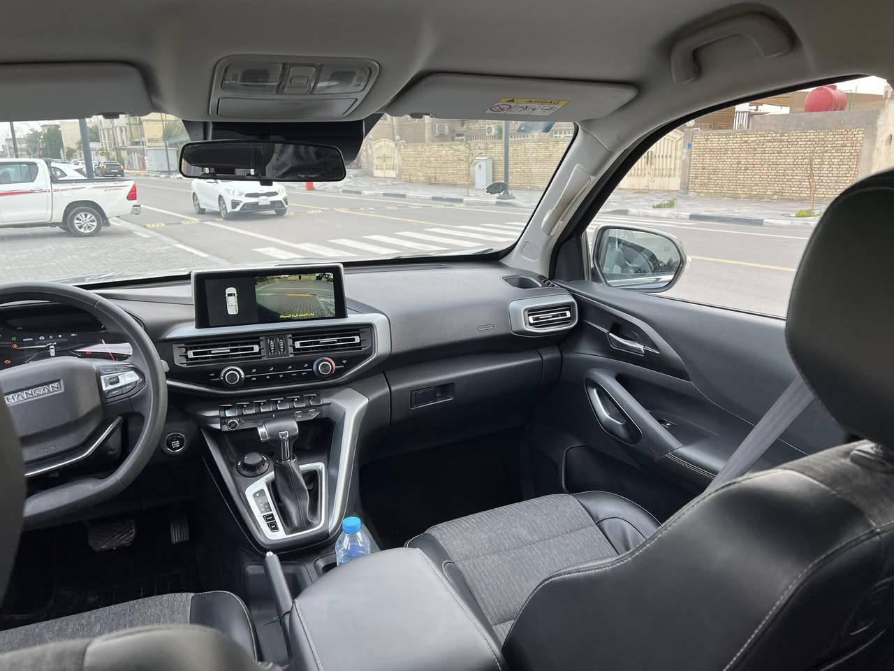 السلام عليكم
مديل 2024 
بيكم هنتر شركه الدوليه الشانن جان كفاله عامه فور ويل العاليه المرغوبه 
السعر 35 مليون وبيه مجال 
رقم بصرة بسمي 
‏للبيع ومراس ￼والمراوس شنو عدك اروسك 
تصلح الشركات النفطية والخطوط ورجال عمال سيارة خدميه بشكل وبل عافيه عليك 
ماشي80 الف
السيارة فول مواصفات للأخير 
بصمة  دخول ذكي 
شاحن لاسلكي
تدفئة كشنات و ستيرن
تبريد كشنات كشنات مخمل وجلد 
شاشة ابل كار بلي حجم 19 انج 
واندرويد اوتو السيارة مرفوعه من الشركه 
مانع اصطدام سبورت نورمل ايلكو 
حساسات امامية خلفية
كاميرات 360 محيطية 
رادارات
نقط
عمياء
مكينة  المرغوبه تجي نفسه استوبيشي 2400تيربو تستقبل بانزين عادي انسه الصرفيه 
الاستفسارات ***********
وات ساب ***********
