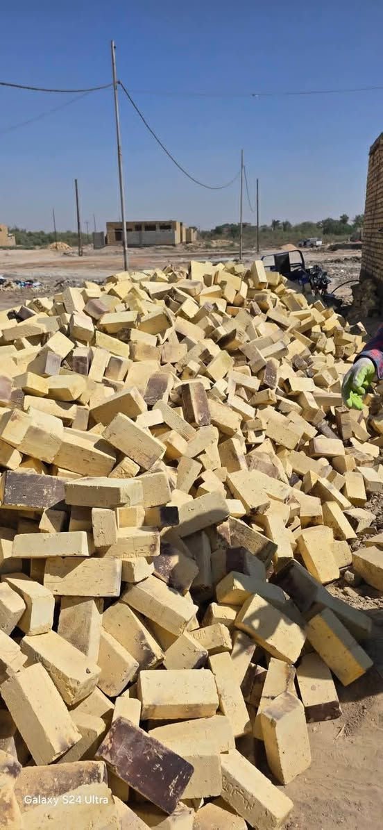 يتوفر لدينا طابوك درجه اولى معامل الطابو والسماوه  لون قالب قوه اوعدد طابوكه ماصايره للاتصال والاستفسار على الرقم التالي ***********
