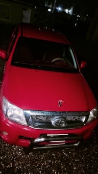 هايلوكس • ٢٠١٠ • رقم صلاح الدين