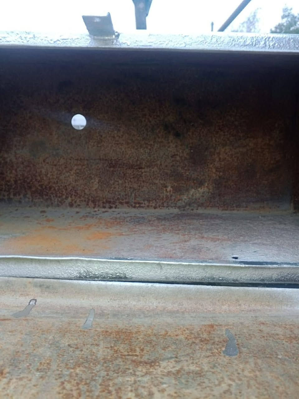 السلام عليكم  صندوق للبيع حديد ألعنوان بغداد البلديات اتصل على الرقم  وسهلة ***********بي واتساب
