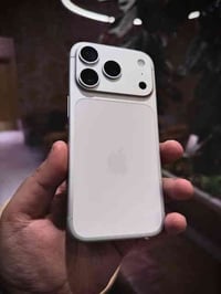 ايفون 17 برو ماكس  اريد ابيعه 1 مليون   مضايقه على فلوس كلش فدوه  شراي...