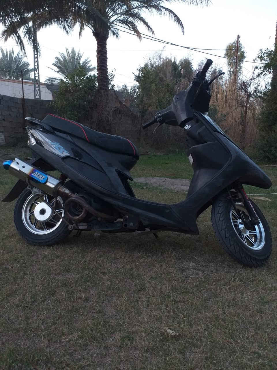 سلام عليكم ماكس عدله ختم واحد ويه المكينه كفرات مختمه السودات مختمه والدراجه ملحه بلادي + الذيل مختم و الدشبول مختم و قبق الكور مختم  بوشه 55 ابلادي مفتوحه تبديل ولفات دراجه شلعه ومعدل مكينه ناعمه وبيه تفاصيل اكثر   وياه صلنصه حلزوني و ويل نجمه الدراجه مكفوله من السرقه و من كل شي دراجه بيه بعد ترتيبات السعر 650 وبيه مجال قليل  العنوان كربلاء حي الحر الرقم : *********** بيه واتس
