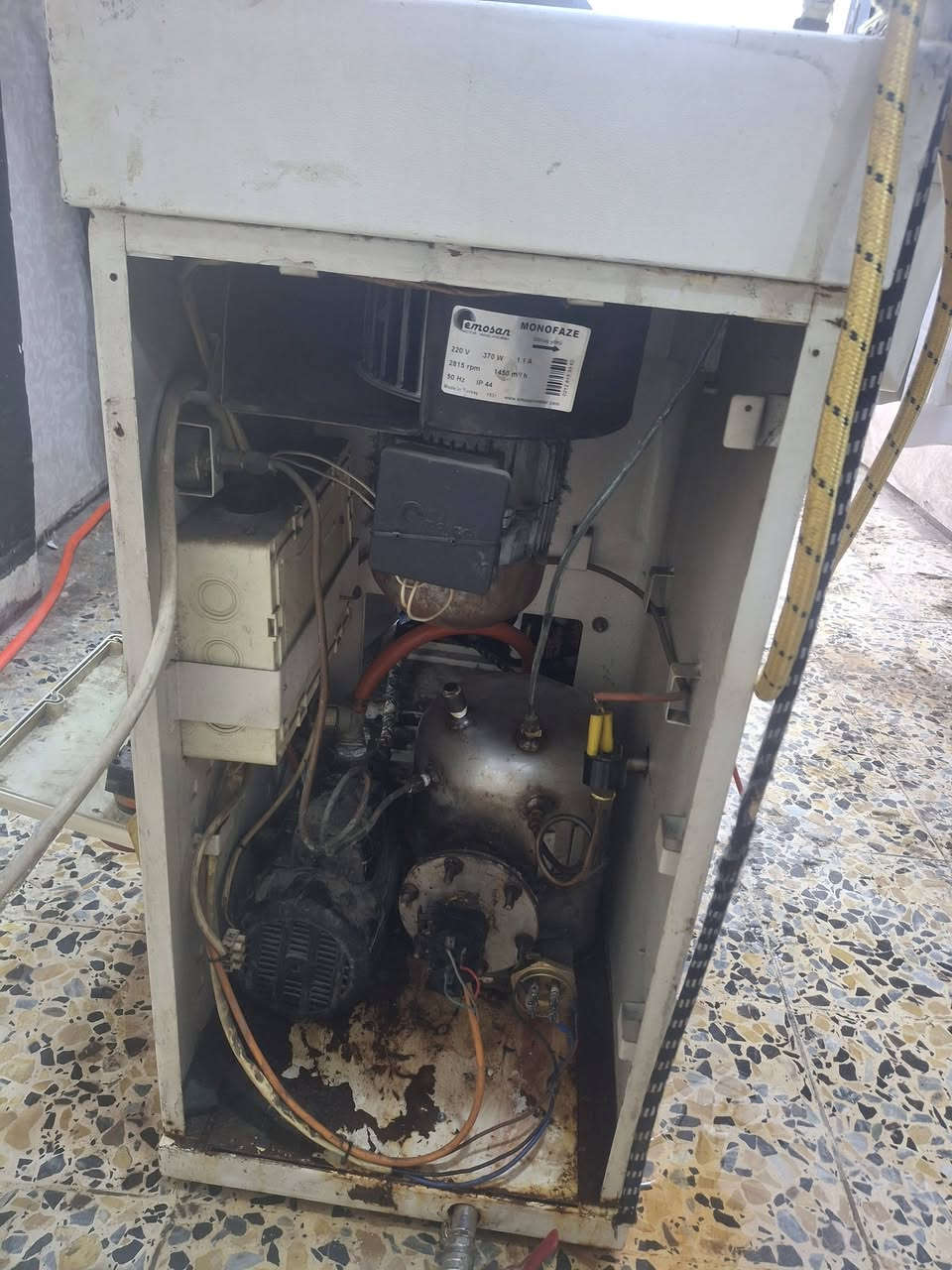 نورفه تركي للبيع نقص هيتر فقط
***********
