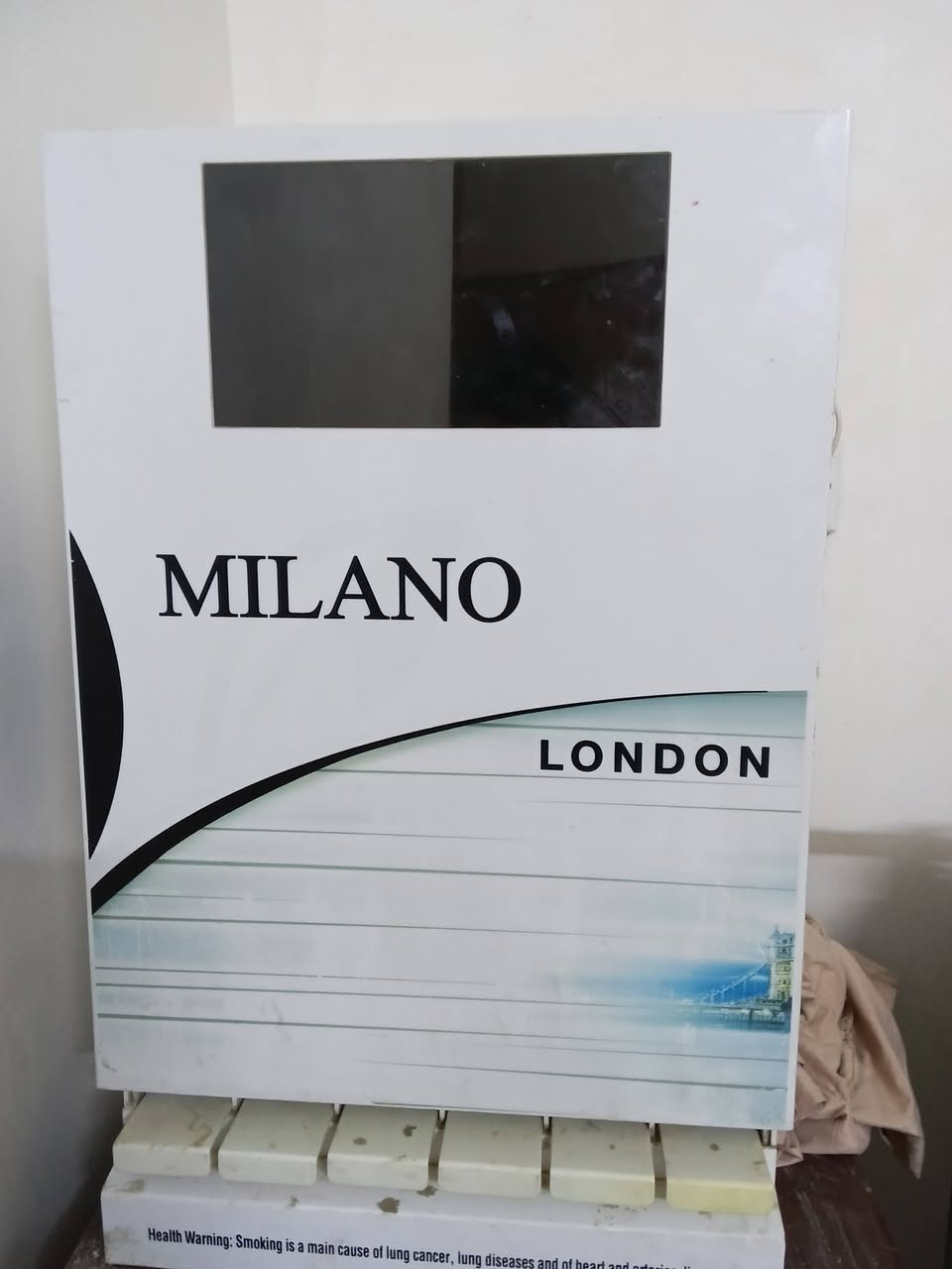 سلام عليكم عارضه جكاير وتماتيكيه خوش عارضه نضيفه شيل تلث تكات  اواربعه السعر 40$وبيه مجال  العنوان بغداد مدينة الصدر للستفسار ***********
