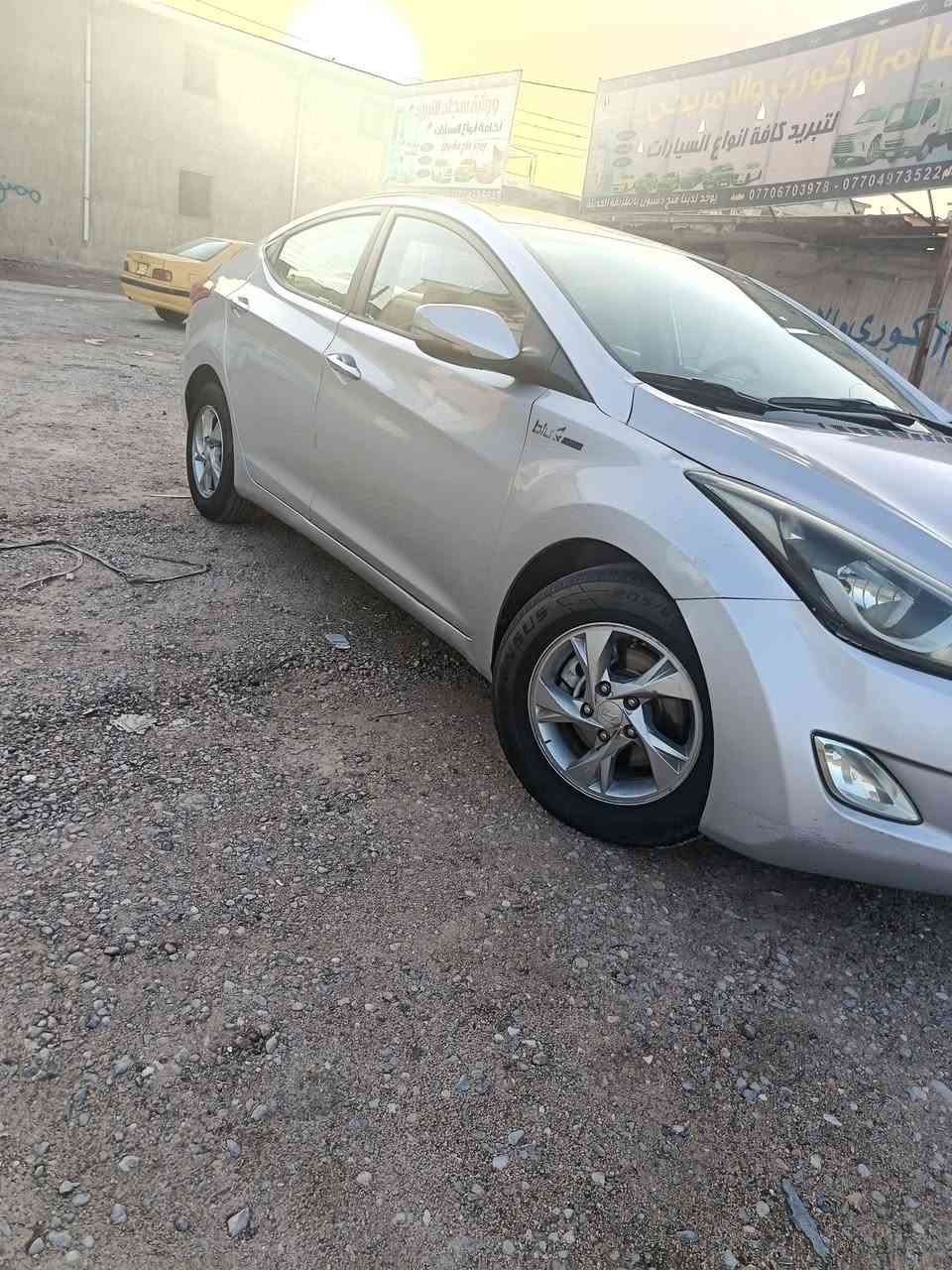 السلام عليكم سياره النتره مديل12خليجي مكينه 1800 تبريد تدفئه حداده سياره جهازه بيها 3قطع دبديل ومدكر صبغ رقم سياره بصره مكان سياره بصره سعر90َََرقم الهاتف ***********
