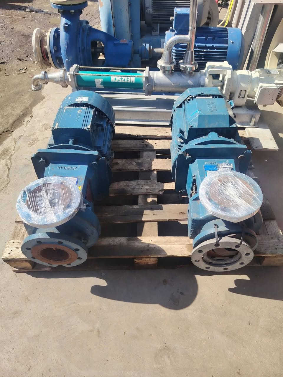 السلام عليكم متوفره موتورات للبيع ***********
