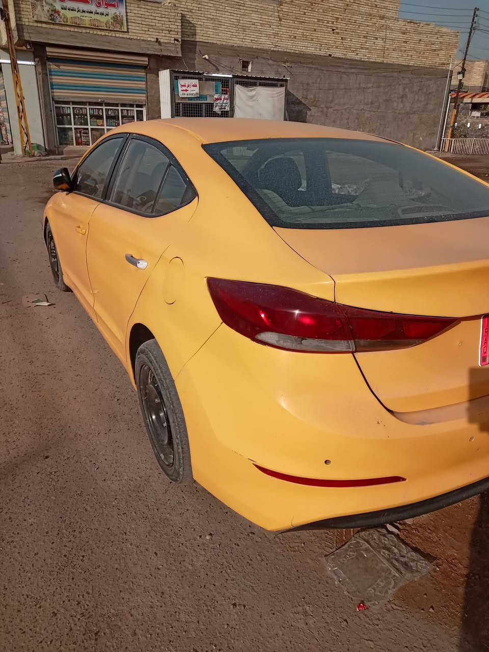 السلام عليكم .. للبيع ألنترا ٢٠١٧ خليجي تكسي بغداد مكَلوبه ومعمره كَير خير من آلله والمكينه مفتوحه مجفتهة قبل ٣ أشهر غراض أصلي والتبريد شغال السعر٨٥ وبيهة مجال للشراي / ***********
