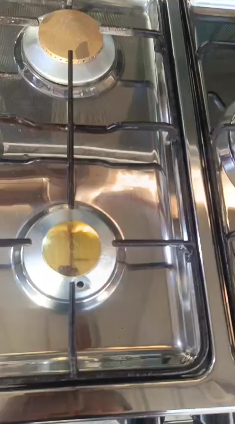 طباخ مصري قياس 80 باله مستخدم نظيف جداً ✨ شغال العيون والفرن 🔥 
متوفر توصيل داخل الناصرية والاقضية 🚙 وبيعنا شرط الفحص 👍 
الحجز والاستفسار الخاص مفتوح 🗯 ونرد ع كول بأسرع وقت


**إذا كنت صاحب هذا الإعلان وتريد حذفه لأي سبب، رجاءا أرسل رسالة إلى الدعم الفني**