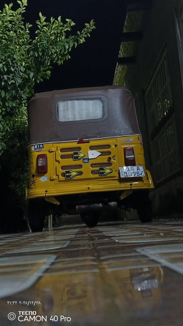 سلام عليكم تكتك للبيع موديل ١٩شهر ١١رقم وسنويه تكتك خير من الله حلوه المكان الحمزة الغربي الشراي يتصل ‏‏‪***********‬‏ متواجد
