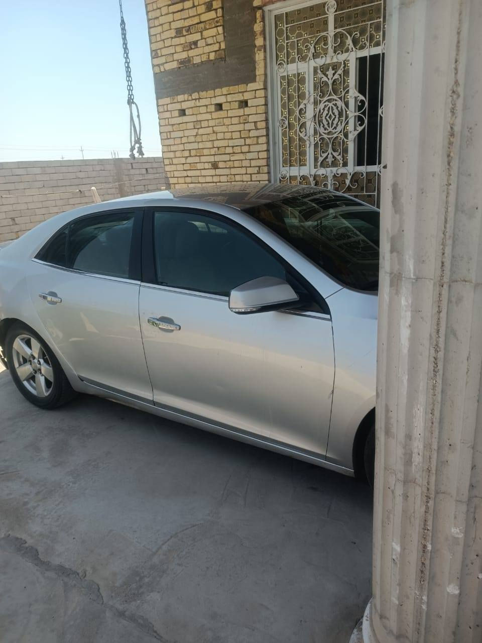 ماليبو 2013 رقم بصرة
بيها جاملغ خلفي مصبوغ جهة العبري والداير مال جاملغ جهة السايق والباقي شوف العين 
سيارة ستوة شادلها كير ومحرك 
رقم بصرة تحويل ثاني يوم 
سعرها 65 
للاستفسار الاتصال 
‏‪0781 743 5827‬‏

