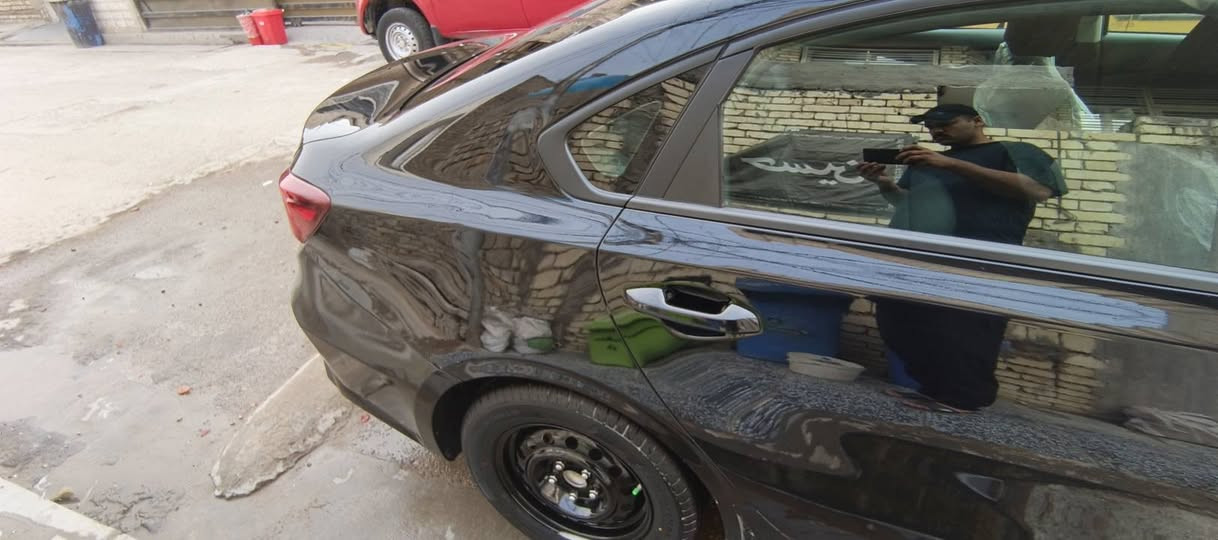 فورتي 24 باسمي رقم بغداد  حادث فقط بارد بدون صبغ وبدون ايرباك  موصفات نص فول ماشيه 22 محرك 2000 دوش مكان بغداد استفسار اتصل ***********
