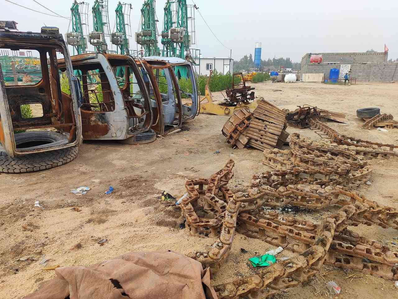 اللهم صل على محمد وال محمد للبيع جب طويل حفاره هيتاشي ياباني اصلي ١٤ متر يرهم على كل الحفارات من حجم ١٨٠ إلى حجم ٢٤٠ فايف زت عادي  زت ثري بي فايف جي فايف حياهم الله الطيبين العنوان كربلاء المقدسه شارع كربلاء نجف عمود ٩٧٣ رقم تلفون ***********
