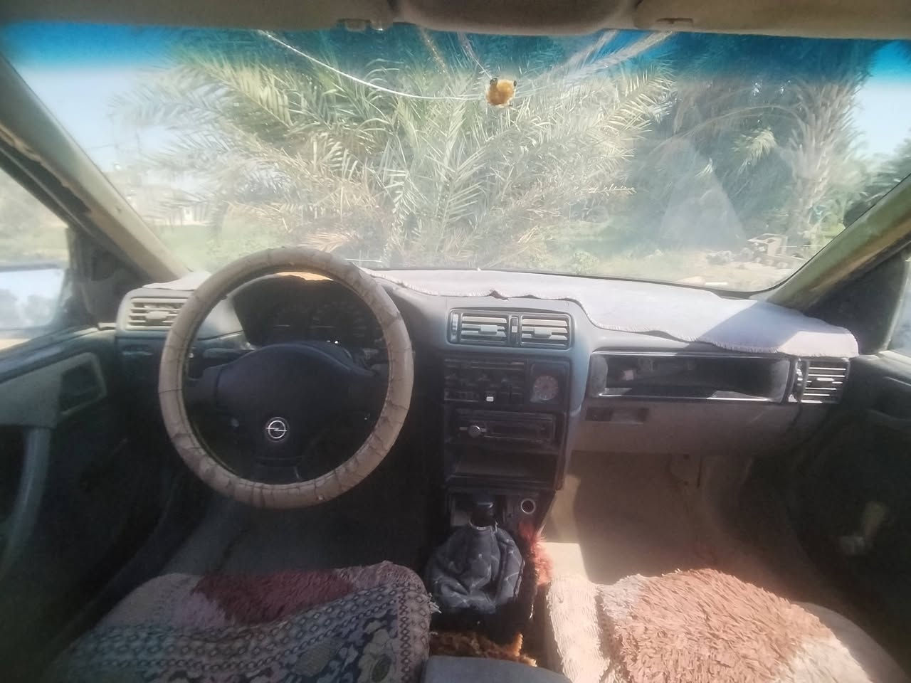 سلام عليكم سياره لبيع وبل فكتره موديل 90سنويتها منتهيه من 15سياره بيع بدون راعي تكفل سرقه وعشاير سياره  تبخر بيع او مراوس  سعر 10وبيها مجال مكاني مثنى السماوه اليريدها تصل***********
