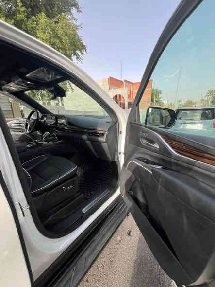 بسم الله الرحمن الرحيم 
اللهم صلي على محمد وال محمد.              السلام عليكم 
للبيع او المراوس 
كدلاك سكاليد ✈️2022🚘
وارد امريكي حادث جاملغ امامي ايمن بدون ايرباك بدون لغد بدون شواصي صبغ بابين ملاون ويا الجاملغ
  السياره ماشيه (49000)كم
‎🏎️المواصفات 
اللون ابيض صدفي
‎تشغيل عن بعد
18 سماعة 
‎سقف بنوراما 
4 كاميرات
‎‏‎5 بصمات
‎كشن رجاج 
‎داخل اسود 
‎لايت زنون عالي ناصي عدسات
‎تحكم بريك 
‎جنطه ذكيه جلاق
‎رادار تحديد مسار
‎رادار خلفي
‎رادار امامي 
‎رادار جانبي 
‎كشن تدفئة وتبريد سايق وراكب
‎كشنات خلفية منفصل ملكي 
‎اشارة بداخل المراية
‎كشنات جلد  
‎الكشنات كهرباء 
مكينه 8 سلندر 6200 
اخوان ملاحضه السياره بدون ايرباك بدون شاصي 
للاستفسار

‭***********☎️ بغداد
