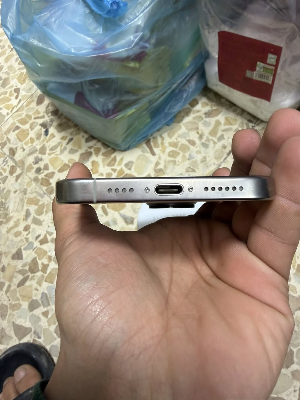 السلام عليكم
ايفون 16 بروماكس  ماستر لون رصاصي   ذاكرة 256 بطاريه 99 نضيف فوووووول ملحقاته كامله السعر مليون و400 وبي مجال مكاني بغداد حي اور او مدينة الصدر


**إذا كنت صاحب هذا الإعلان وتريد حذفه لأي سبب، رجاءا أرسل رسالة إلى الدعم الفني**