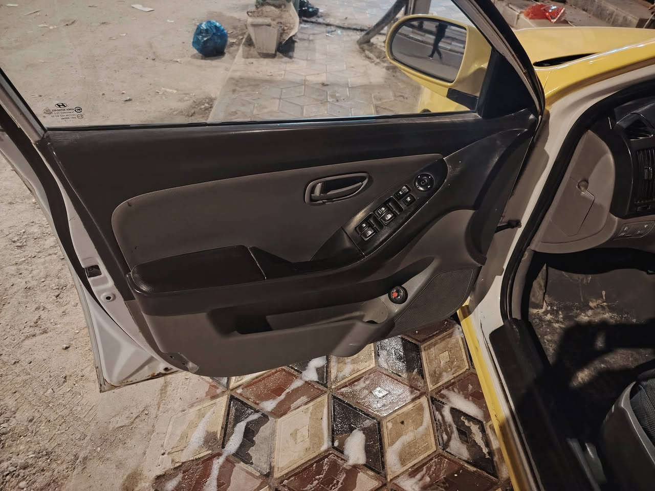 سلام عليكم سياره النترا موديل 2008 للبيع 
وارد امريكي حادثه جاملغ وبنيد 
سياره حلوه وجاهزه 
سعره 93 وبيه مجال 
سياره كهربائياته شغاله 
تخم تاير جديد بيه 
حداديه زينه 
نقصه دبل الوره عبري ودرايم 
*********** مكلف بل نشر هاذه رقم صاحب سياره
