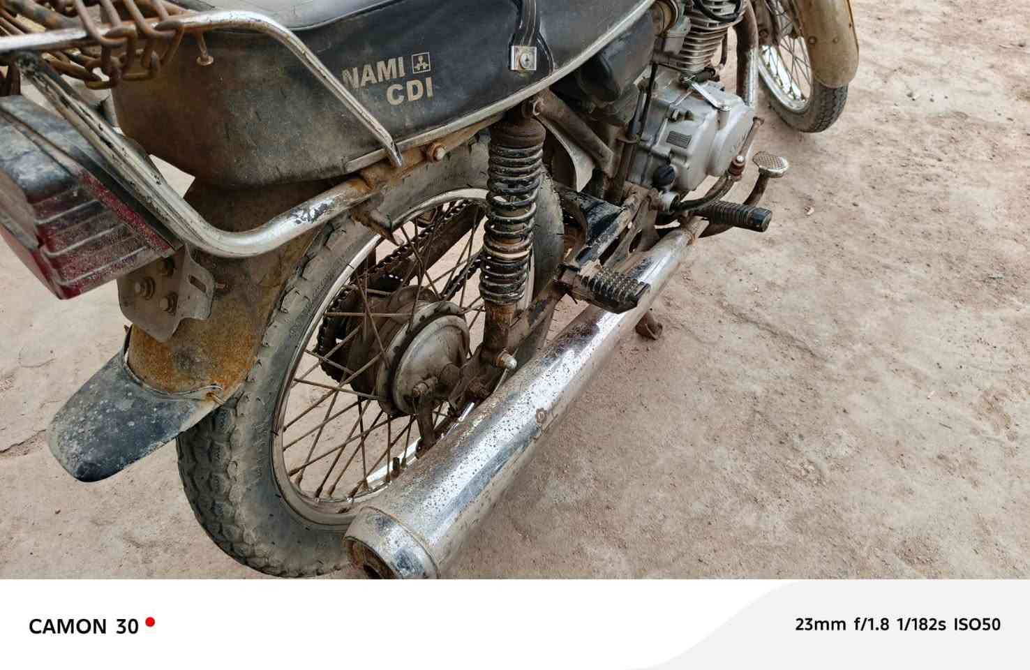 السلام عليكم انه مكلف بالنشر
دراجة ادوات للبيع السعر 300 الف للاستفسار اكثر الاتصال على صاحب الدراجه *********** 
النعوان بصرة تنومة
